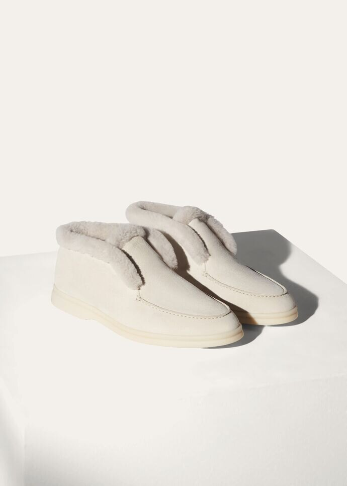 Open Walk Chukka Boots